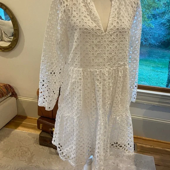 J.CREW  EYELET TIERED
EMBROIDERED POPOVER DRESS -
WHITE - Size Medium - Picture 7 of 9